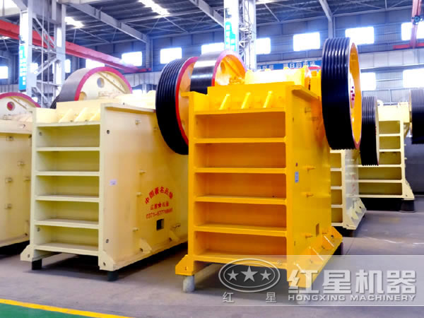 1060*750顎式破碎機 1060*750顎式破碎機