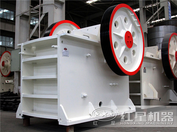 顎式破碎機實拍圖 顎式破碎機實拍圖