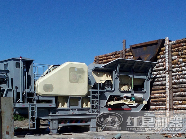 移動顎式破碎機工作實拍 移動顎式破碎機工作實拍