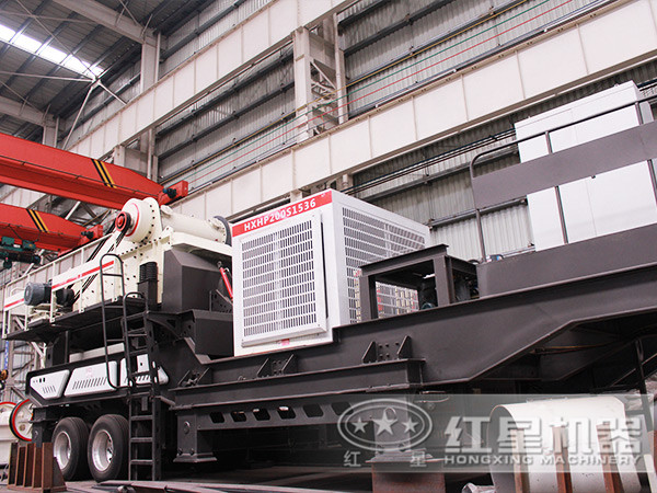 移動顎式破碎機 移動顎式破碎機