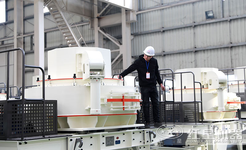 客戶來廠考察制砂機 客戶來廠考察制砂機