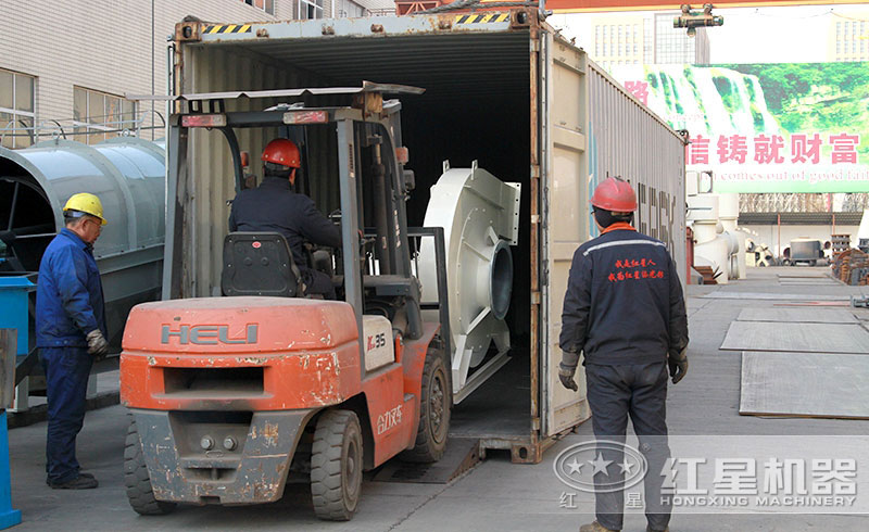 紅星正在裝貨發貨 紅星正在裝貨發貨