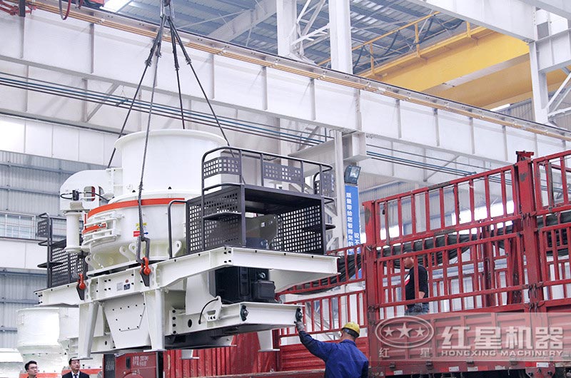 制砂機裝車發往客戶場地 制砂機裝車發往客戶場地