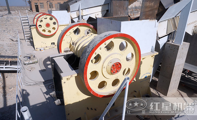 石子破碎機工作現場實拍 石子破碎機工作現場實拍