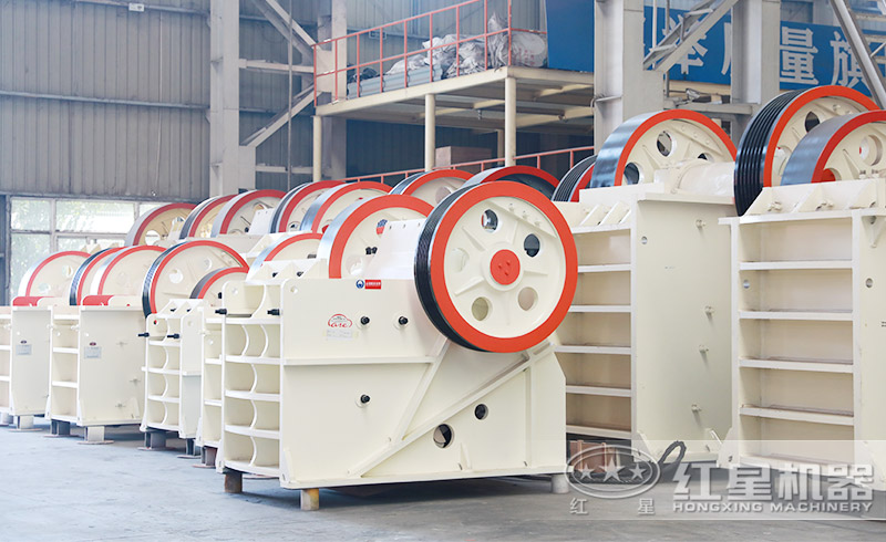 顎式破碎機(jī)設(shè)備實(shí)拍 顎式破碎機(jī)設(shè)備實(shí)拍