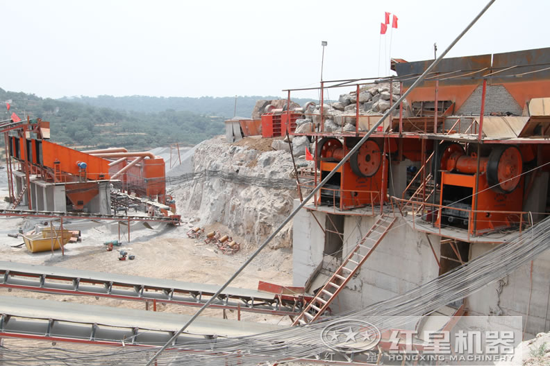 河南鵝卵石破碎生產線現場 河南鵝卵石破碎生產線現場